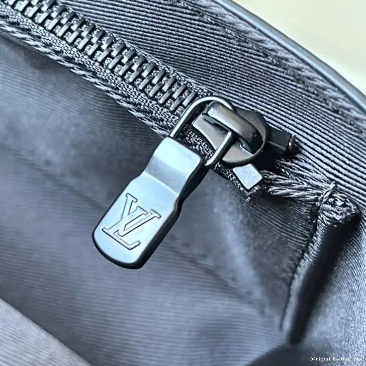 Official Brother Sam LV Bag 2212YZ0033 0821